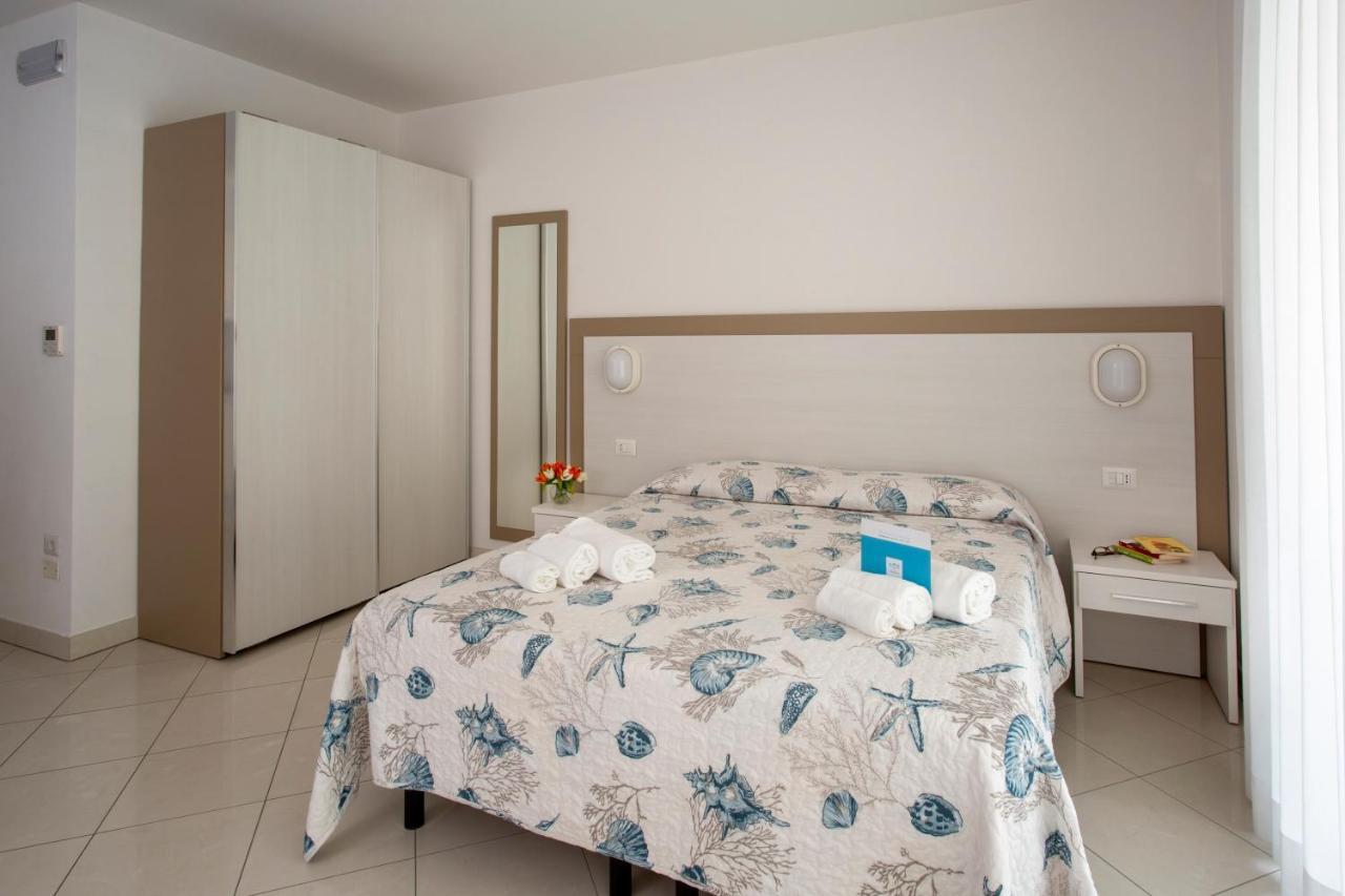 Residence I Diamanti Cervia Esterno foto